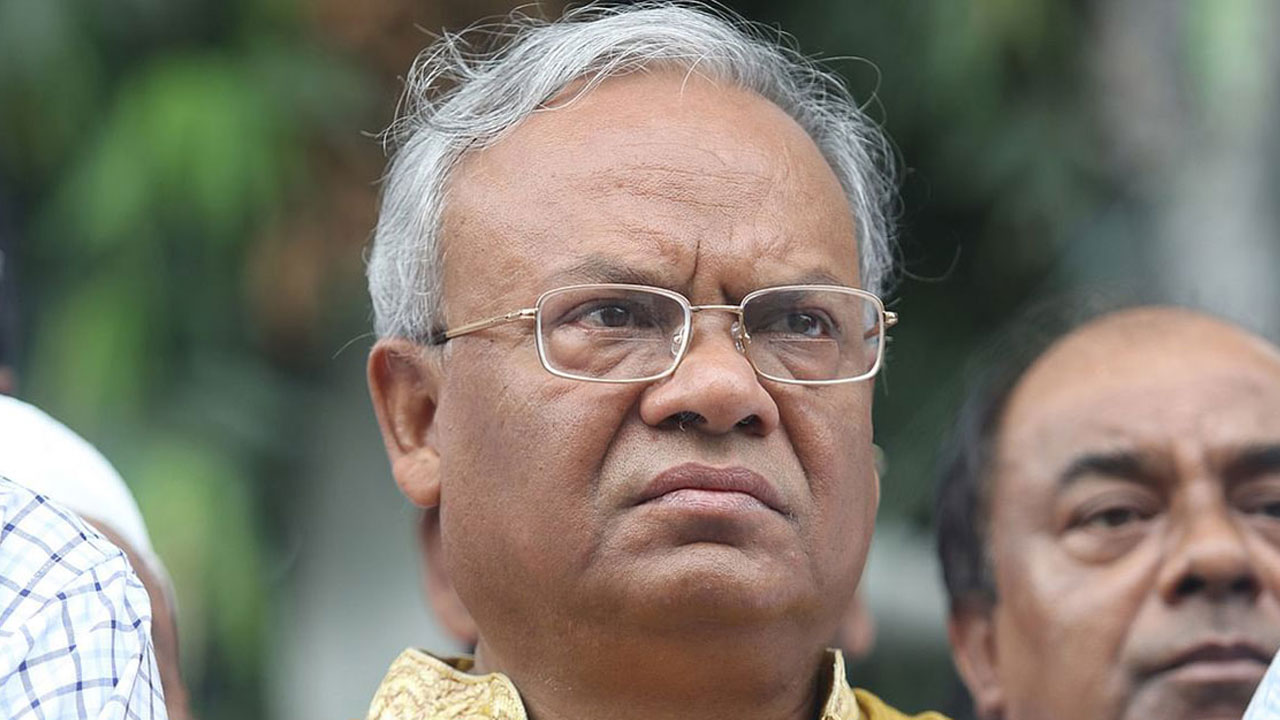 বিতর্কিত বক্তব্যের পর সমালোচনা-প্রতিবাদের মুখে রিজভীর দুঃখ প্রকাশ