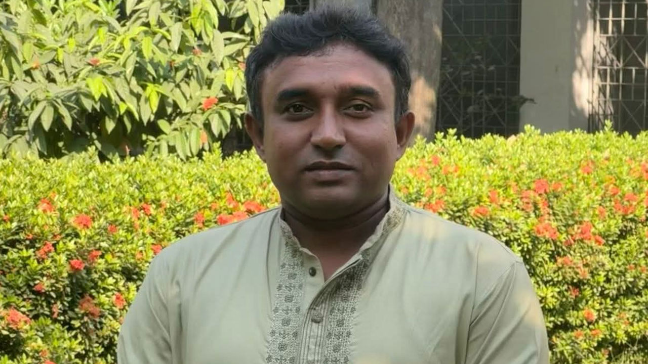 সরকারি প্রাথমিক শিক্ষক আন্দোলনের আহ্বায়ক সামছুদ্দীন স্ট্যান্ড রিলিজ