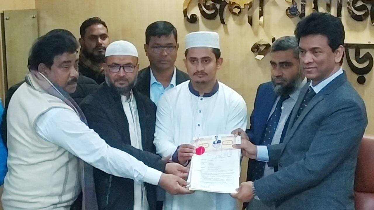 নির্বাচনে সারজিসকে সমর্থন দিয়ে সরে দাঁড়ালেন জামায়াতের প্রার্থী