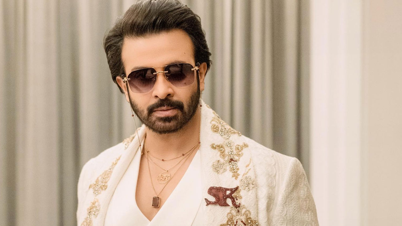 নতুন লুকে এসে শাকিব লিখলেন— ‘গম্ভীর নীরবতাই বেশি জোরালো শোনায়’