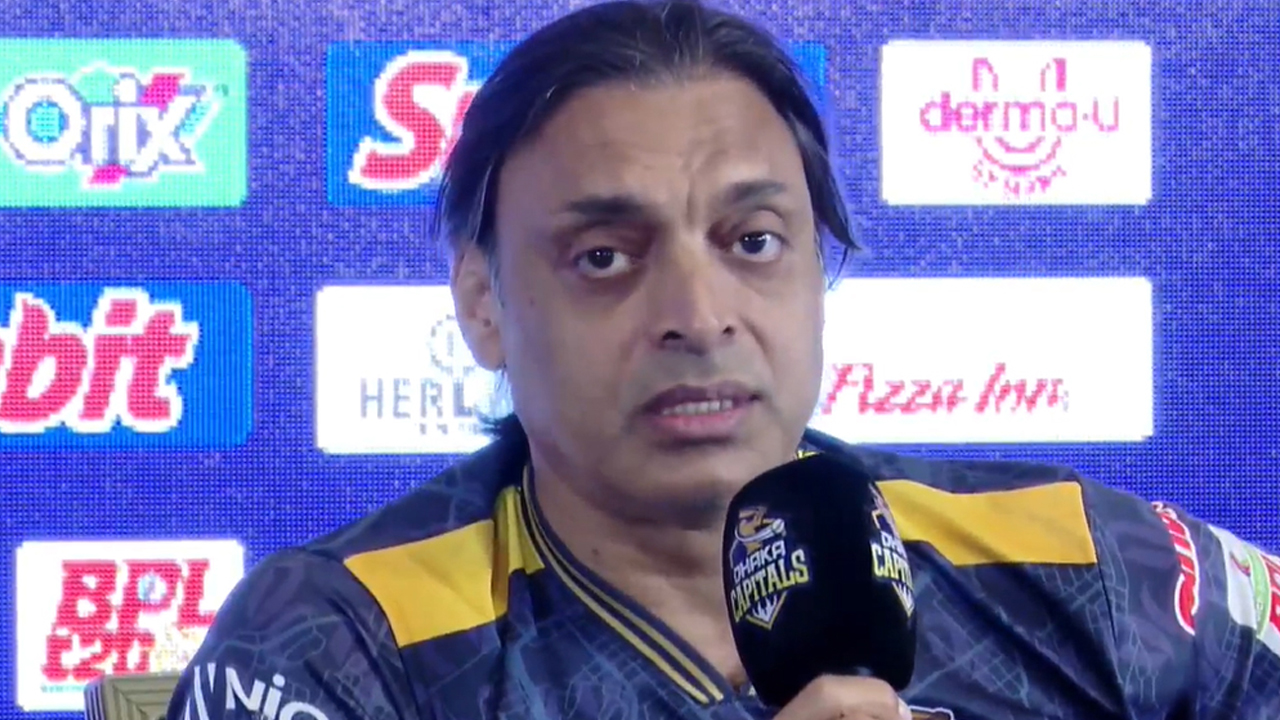 বাংলাদেশের পেস বোলিং কোচ হওয়ার প্রশ্নে শোয়েব যা বললেন