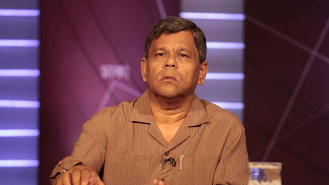 রমনা থানার মামলায় সাংবাদিক শওকত মাহমুদ গ্রেপ্তার