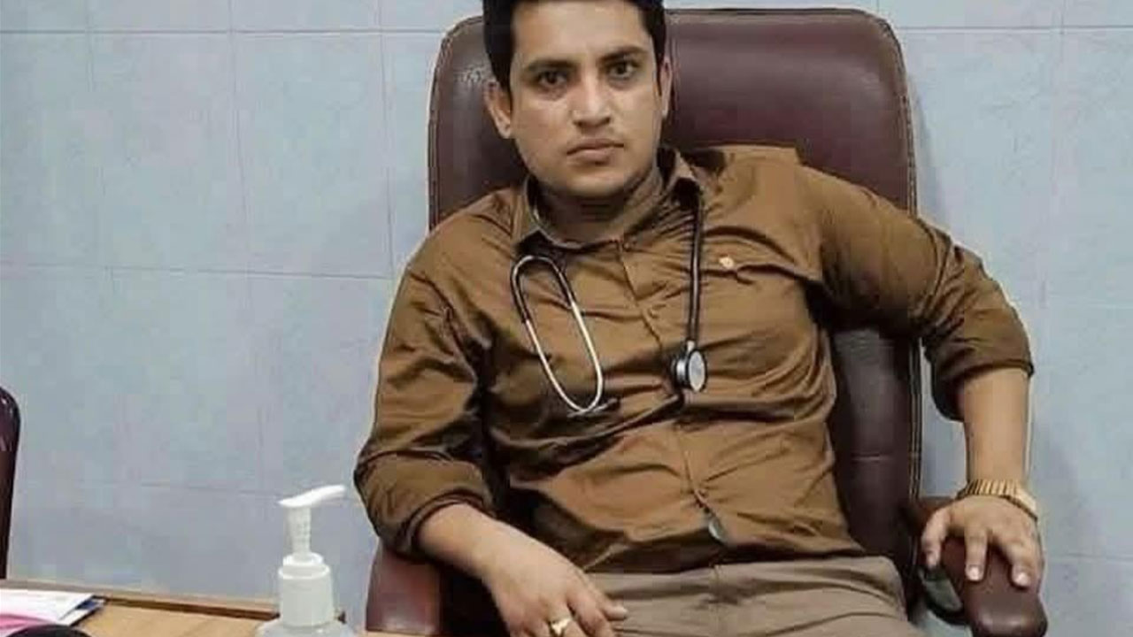 প্রেমিকাকে ভিডিও কলে রেখে চিকিৎসকের আত্মহত্যা