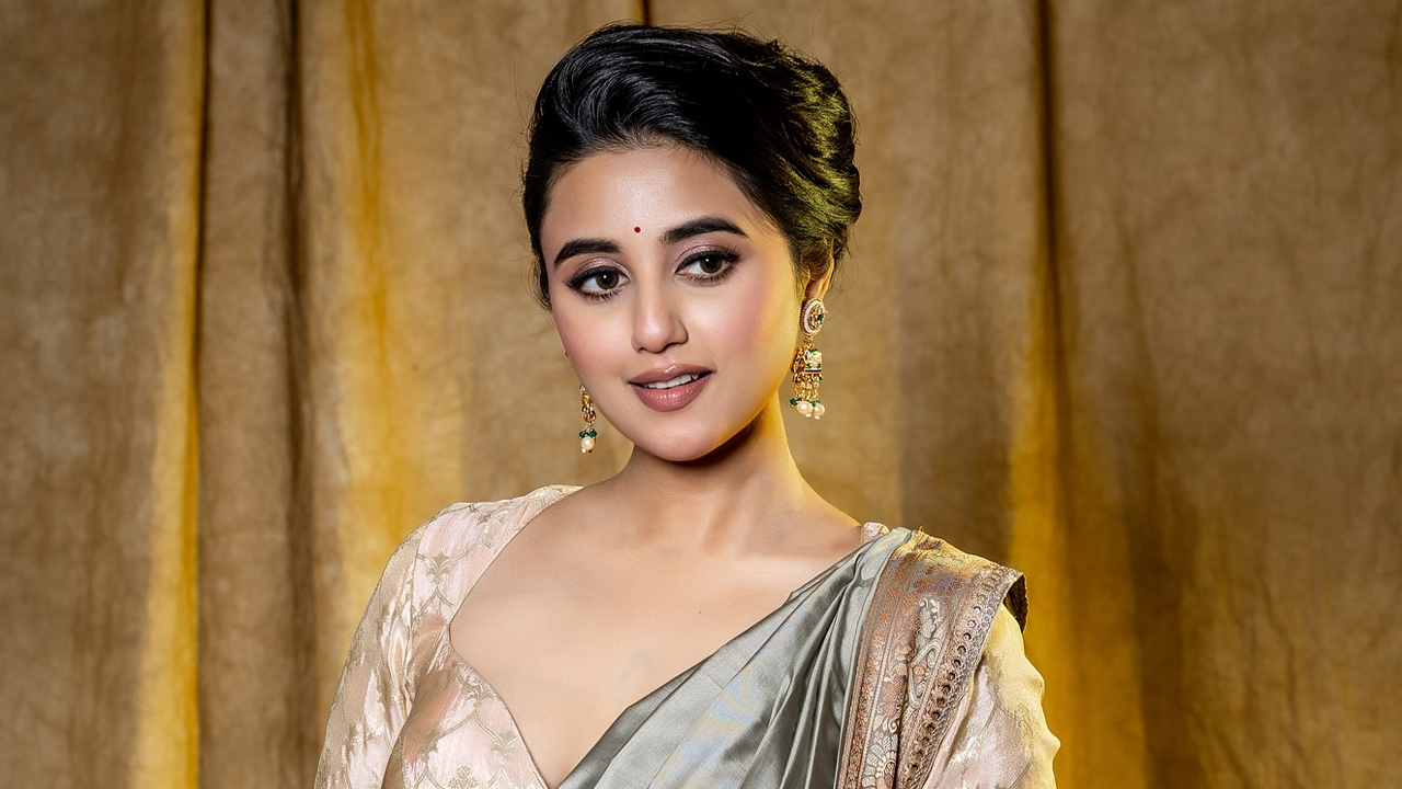 ক্ষমা চাইলেন স্বস্তিকা