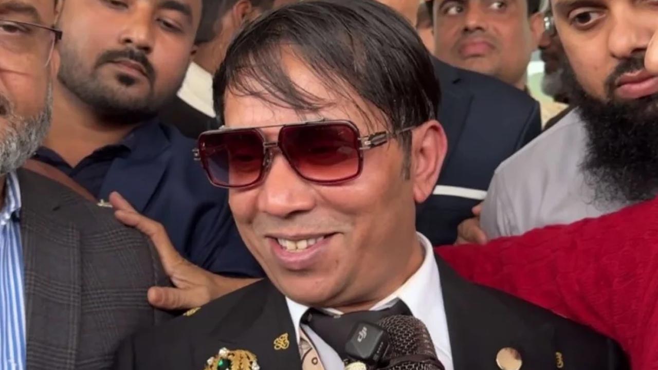 বিপিএলকে গোনার টাইম নেই, আইপিএল নিয়ে চিন্তা করি : সিলেট দলের উপদেষ্টা