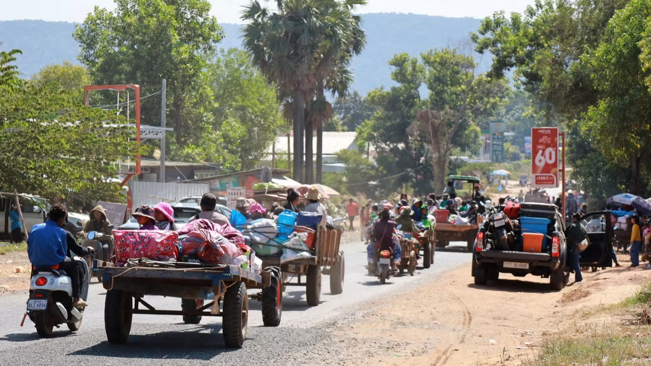 কম্বোডিয়ার সঙ্গে সংঘর্ষ, সীমান্তবর্তী প্রদেশে কারফিউ জারি থাইল্যান্ডের