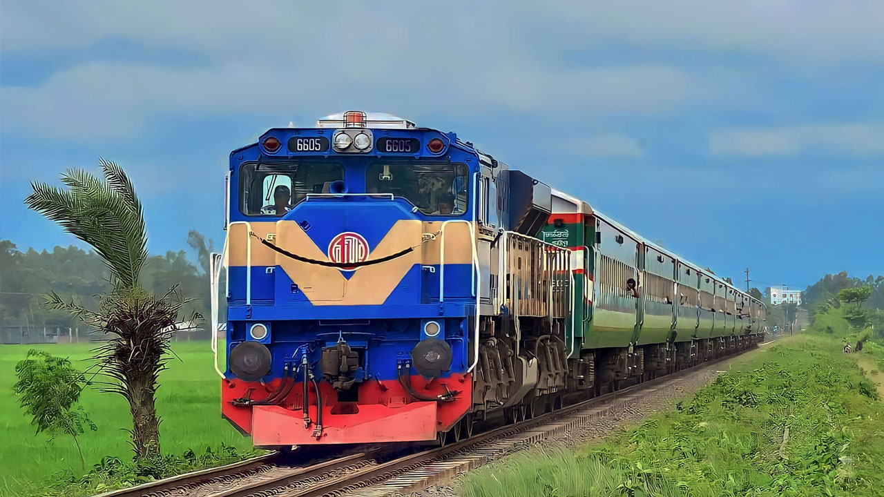 টিকিটবিহীন প্রায় ২১০০ যাত্রী, জরিমানা আদায় সাড়ে ৪ লাখের বেশি