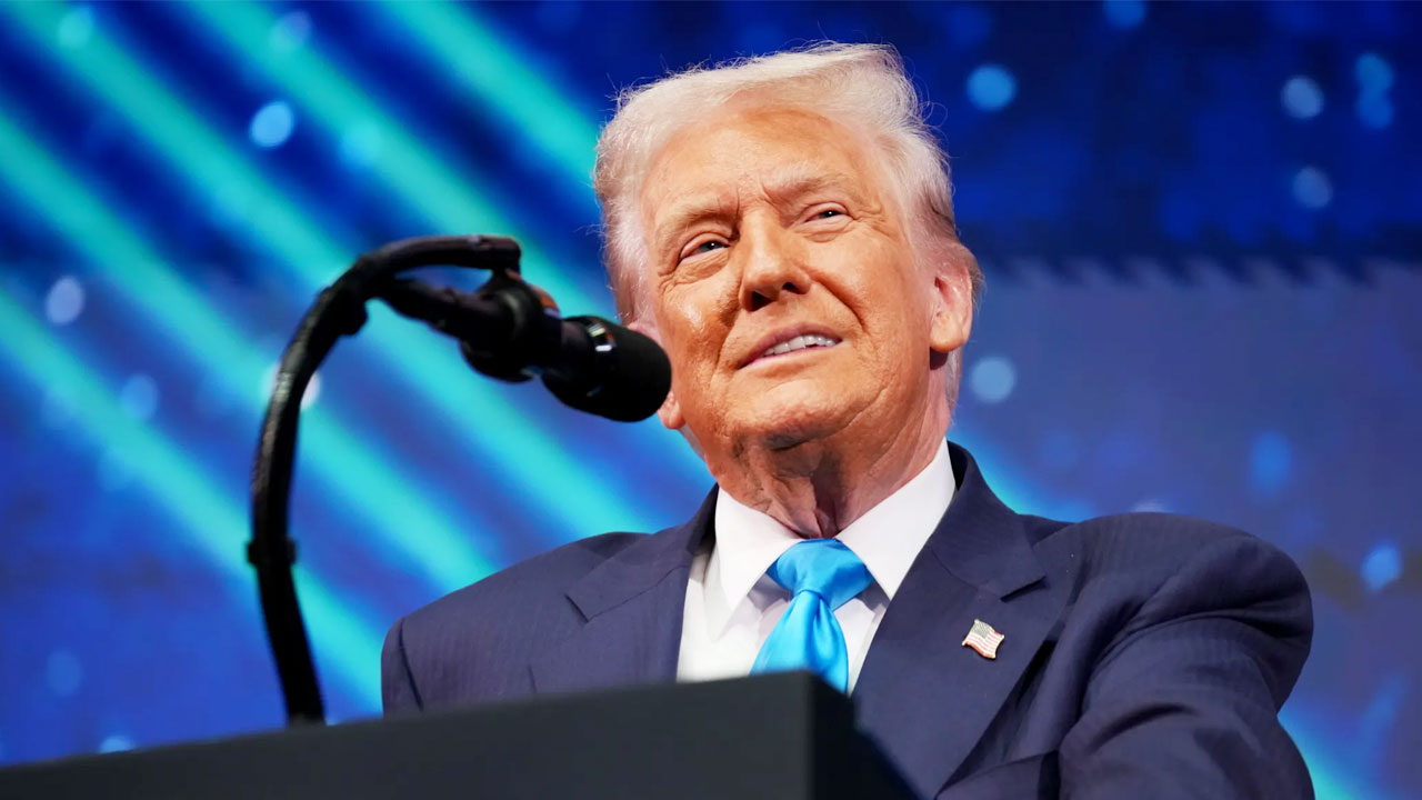 ডোনাল্ড ট্রাম্পের ‘সিক্সজি’ মন্তব্যে আবারও সমালোচনা