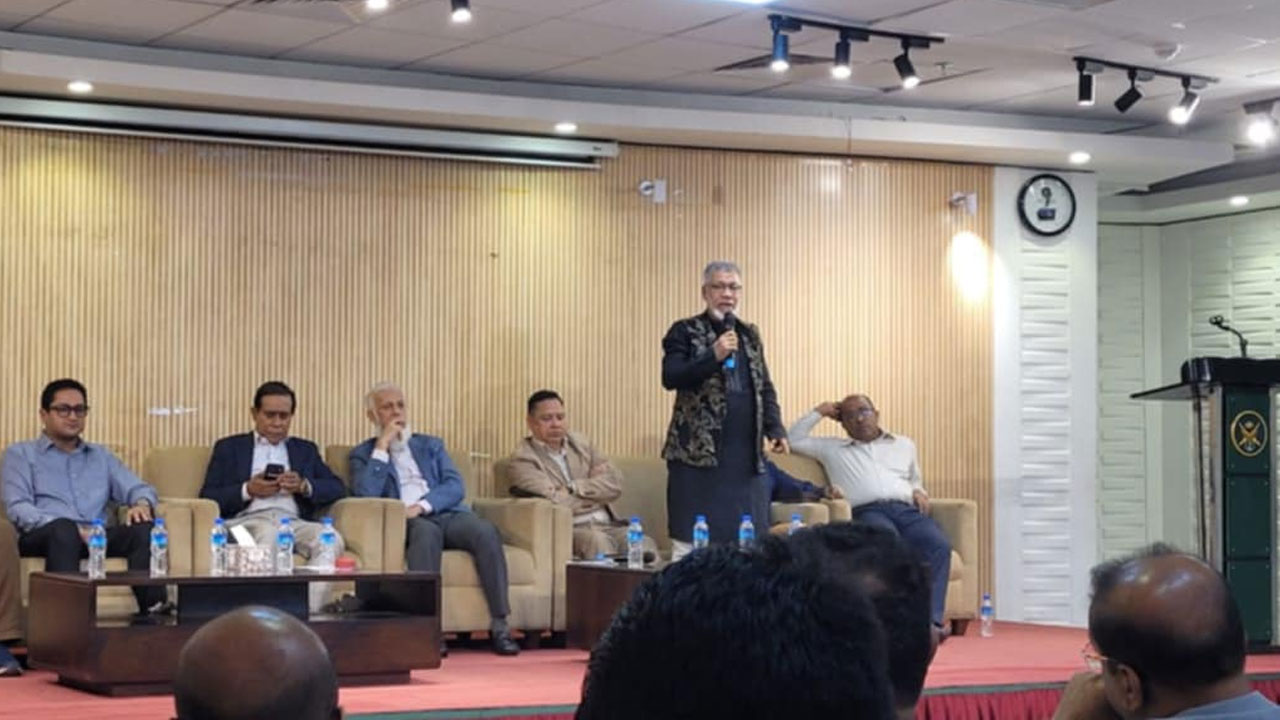 ঢাকার লিগ বর্জন করা সংগঠকরা যা বললেন