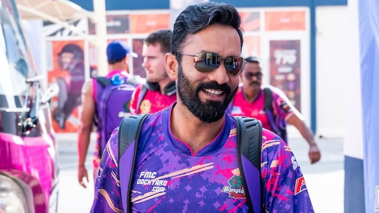 ইংল্যান্ডে কোচিং করাবেন কার্তিক