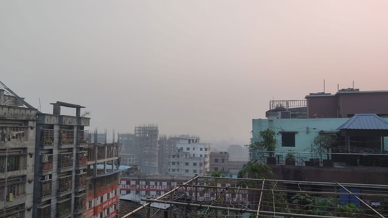 ঢাকায় বাড়ছে শীতের আমেজ, তাপমাত্রা নামল ১৭ ডিগ্রিতে