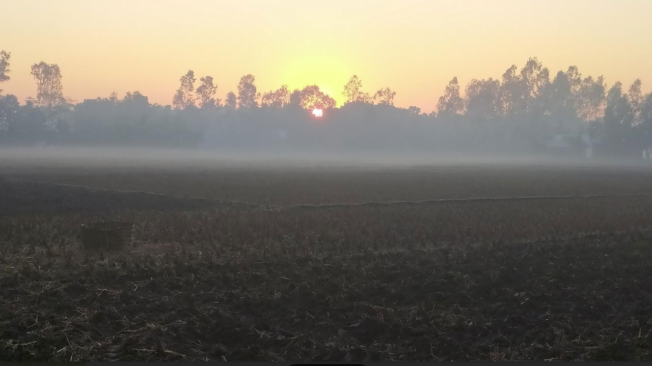 তেঁতুলিয়ায় ঝলমলে রোদেও তাপমাত্রা ৯ ডিগ্রিতে