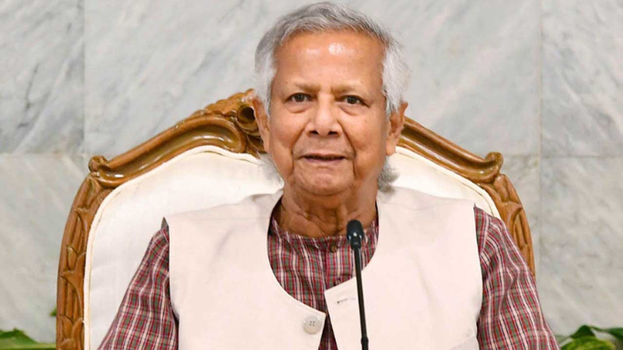 এবারের বিজয় দিবস হোক নতুনভাবে ঐক্যবদ্ধ হওয়ার দিন : প্রধান উপদেষ্টা