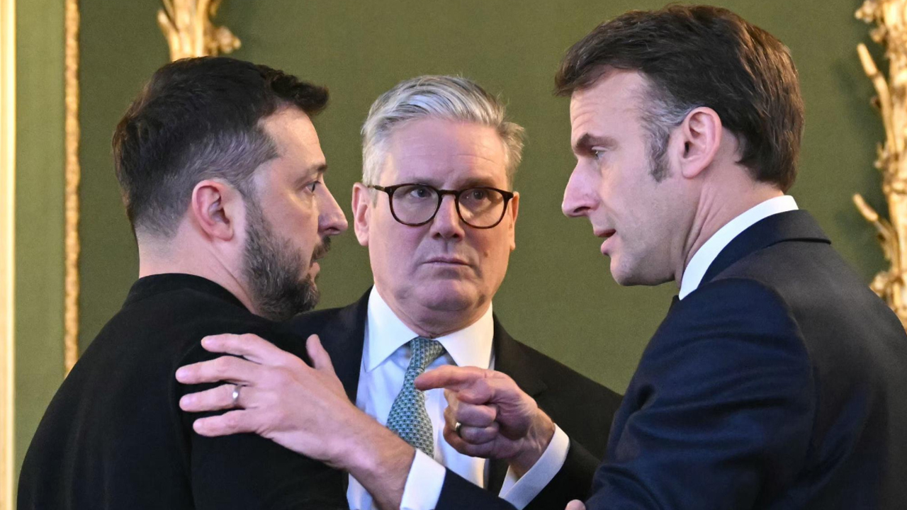 যুক্তরাষ্ট্র ইউক্রেনের সঙ্গে বেঈমানি করতে পারে, জেলেনস্কিকে ম্যাক্রোঁ