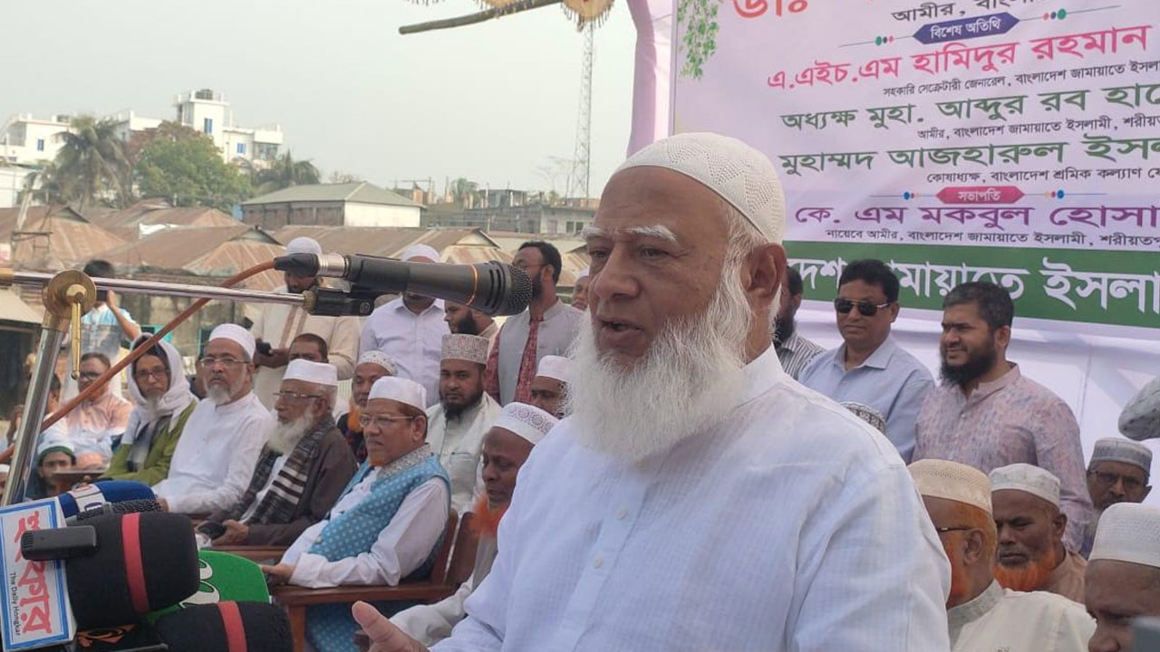 নিজেকে কারাগারে পাঠানোর আর্জি জানালেন জামায়াতের আমির