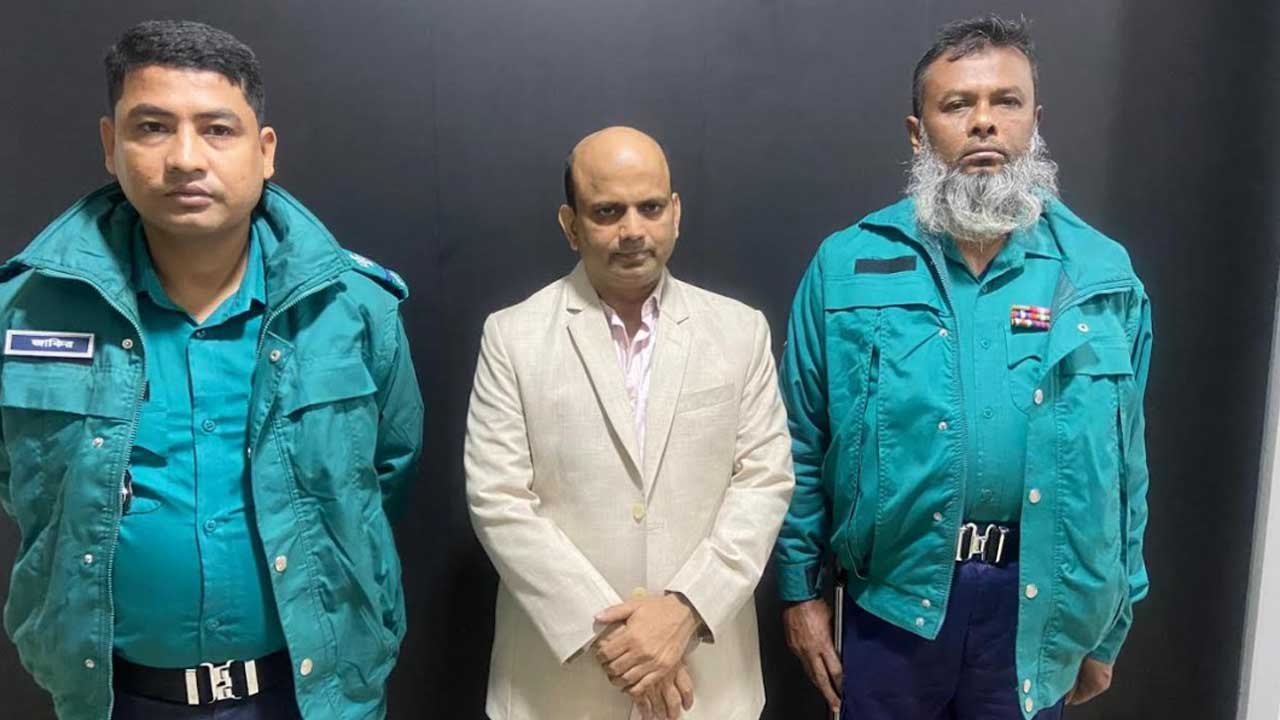 ছেলের বিয়ে থেকে আটক আ.লীগ নেতা হত্যা মামলায় গ্রেপ্তার