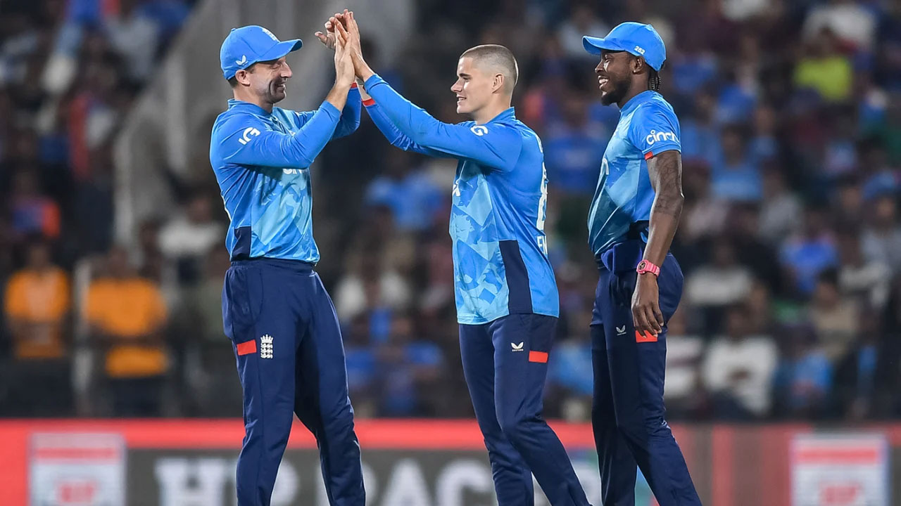 চ্যাম্পিয়ন্স ট্রফি থেকে ছিটকে গেলেন আরও এক তারকা