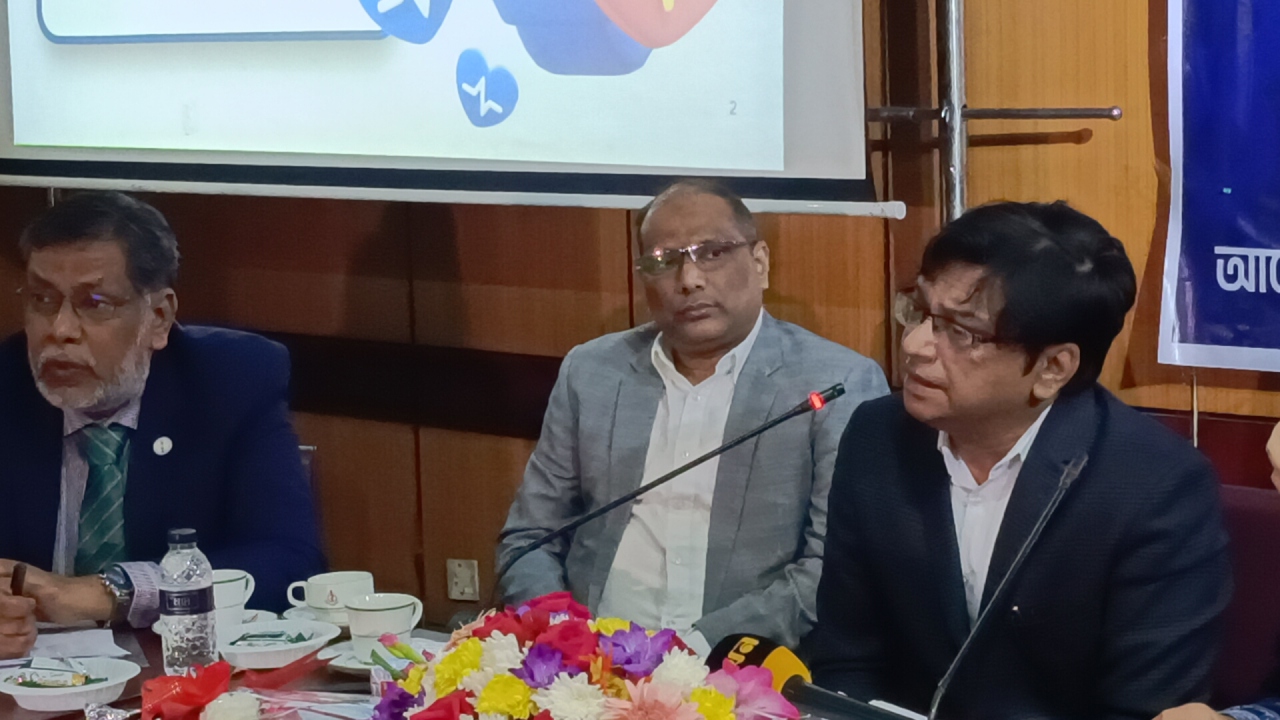 রিপোর্টে নিজেদের স্বাক্ষরাধিকার চায় ক্লিনিক্যাল বায়োকেমিস্টরা