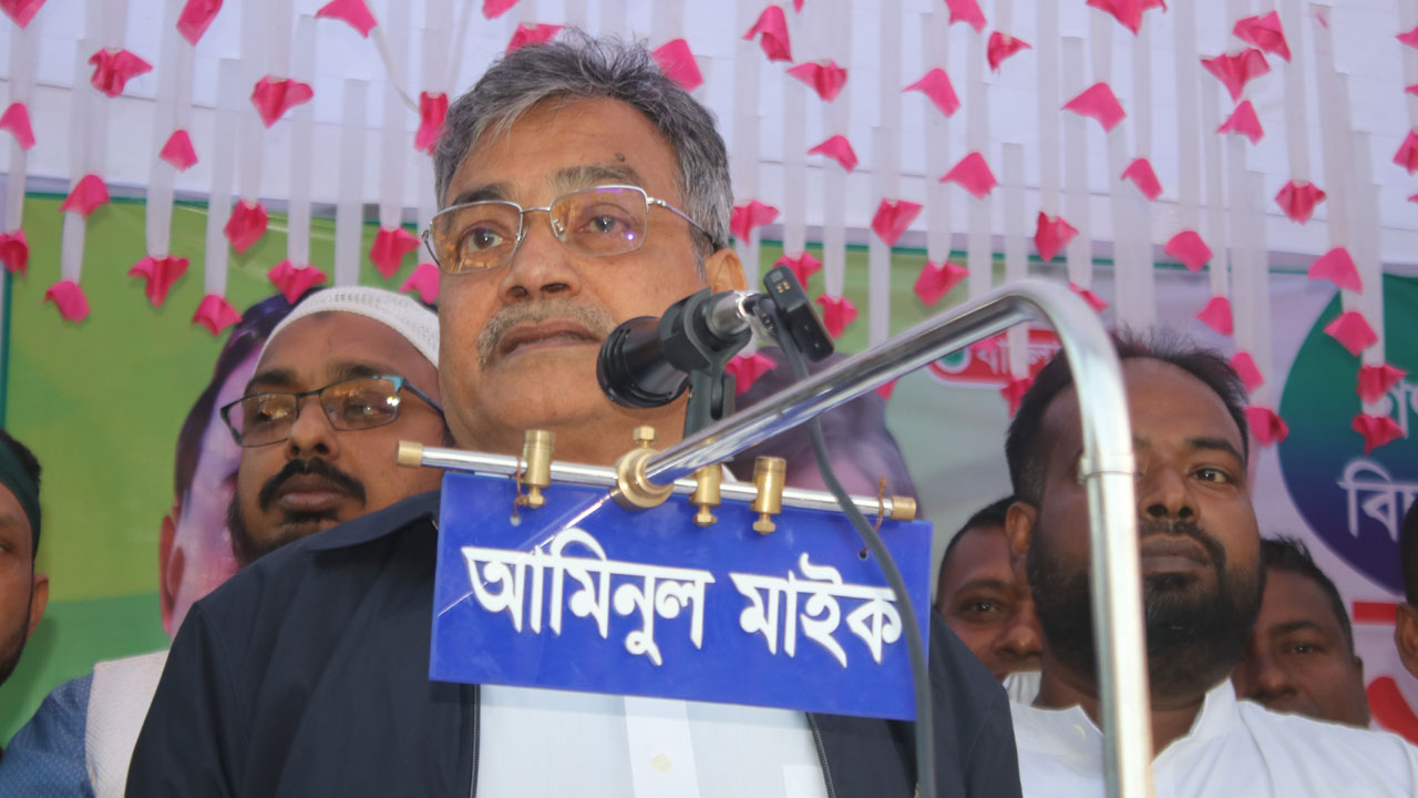আজহারীর মাহফিল উপলক্ষ্যে চাঁদাবাজির অভিযোগ হারুনুর রশিদের