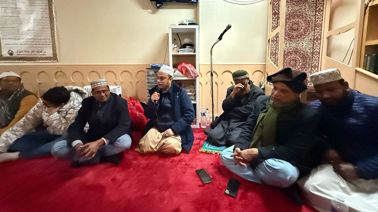 প্যারিসে পবিত্র শবে বরাত পালিত