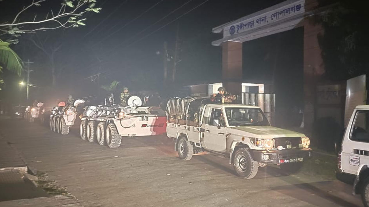 আওয়ামী লীগ সমর্থকদের হামলা, সারারাত থানা পাহারা দিলো সেনাবাহিনী