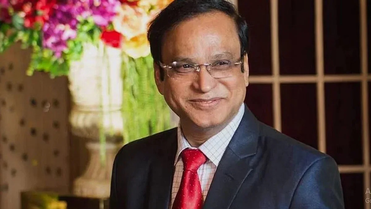 কাঠগড়ায় মেজাজ হারালেন হাজী সেলিম, পড়লেন দুই পৃষ্ঠার কাগজ