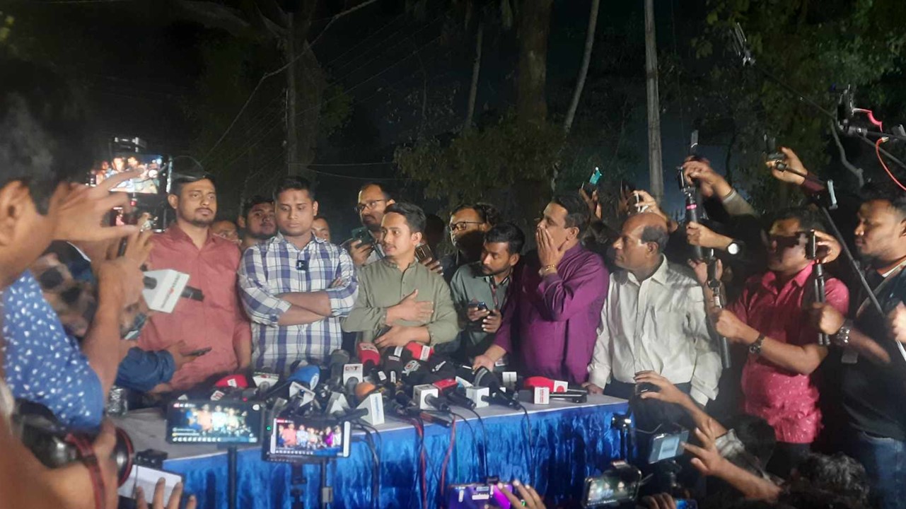 আওয়ামী লীগ নিষিদ্ধ হোক, সেটাই চেয়েছি : হাসনাত আবদুল্লাহ