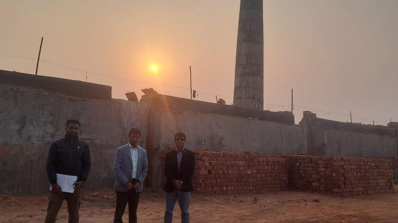 পঞ্চগড়ে দুই ইটভাটাকে ২ লাখ টাকা জরিমানা