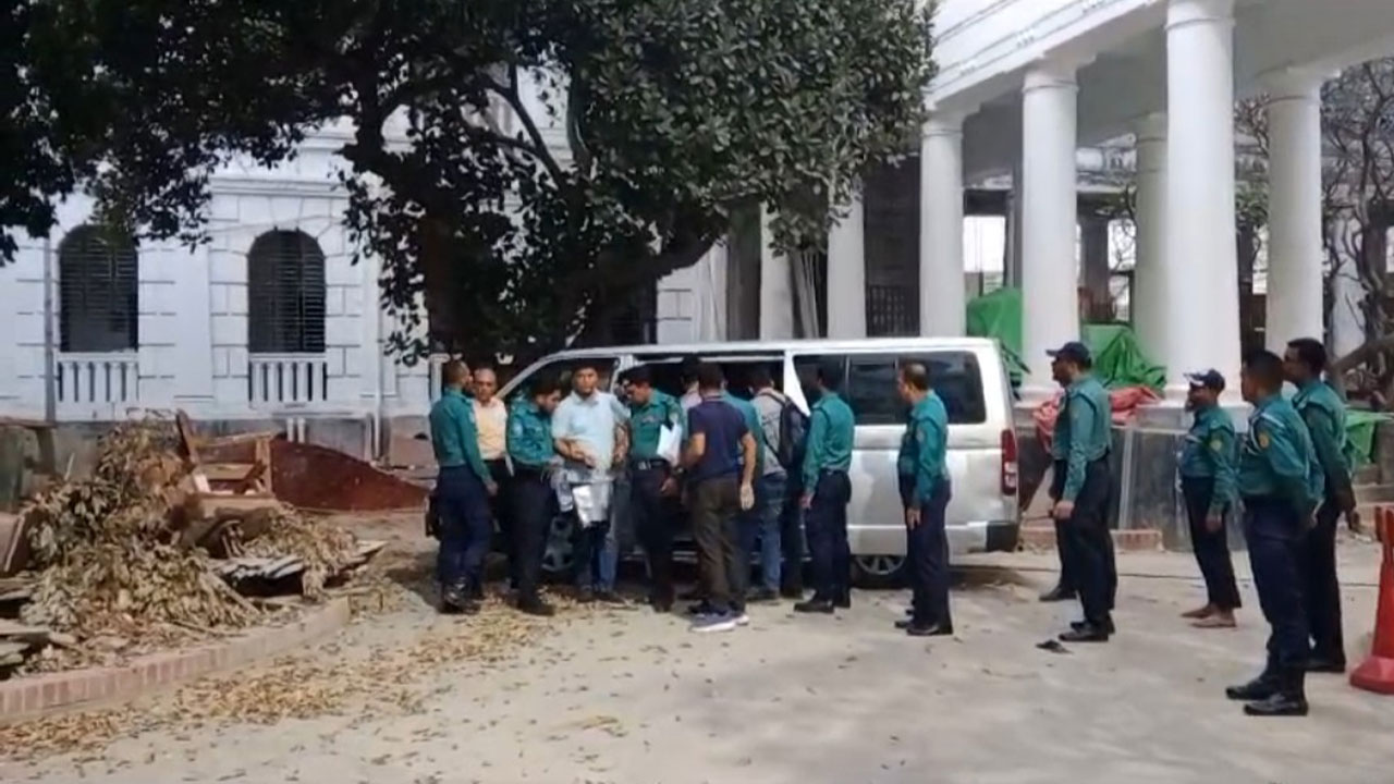 চার পুলিশ সদস্যকে পাঠানো হলো কারাগারে