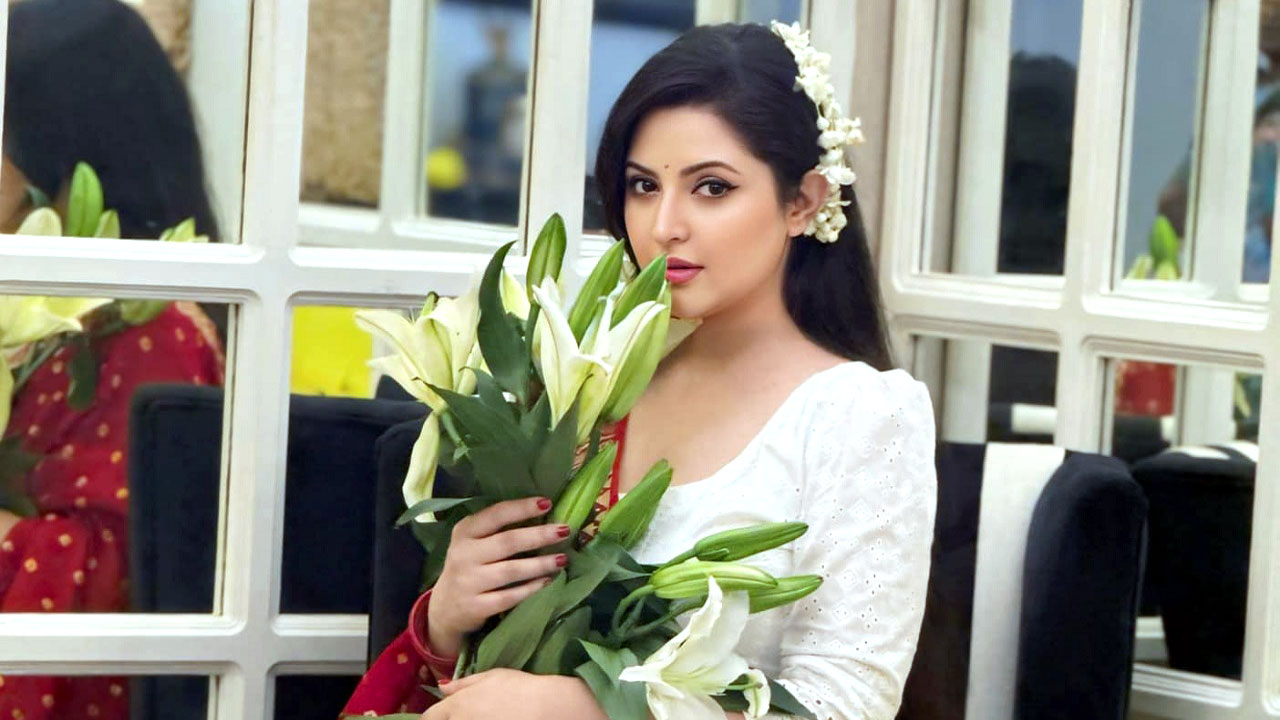 প্রপোজ ডে’তে পরীমণির ‘সঠিক মানুষ’ চিনতে না পারার আক্ষেপ