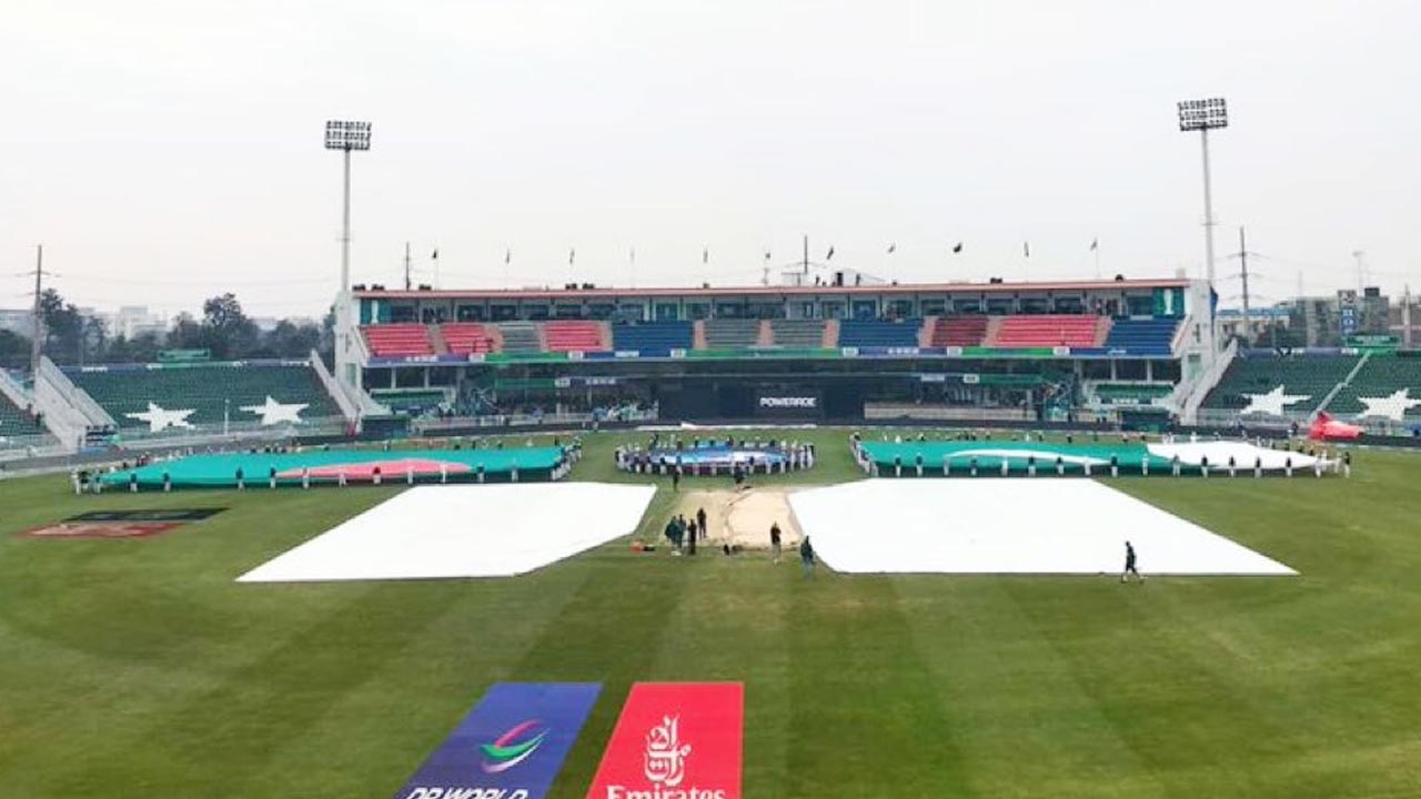 বাংলাদেশ-পাকিস্তান ম্যাচে টস বিলম্ব, খেলা হওয়ার সম্ভাবনা কম