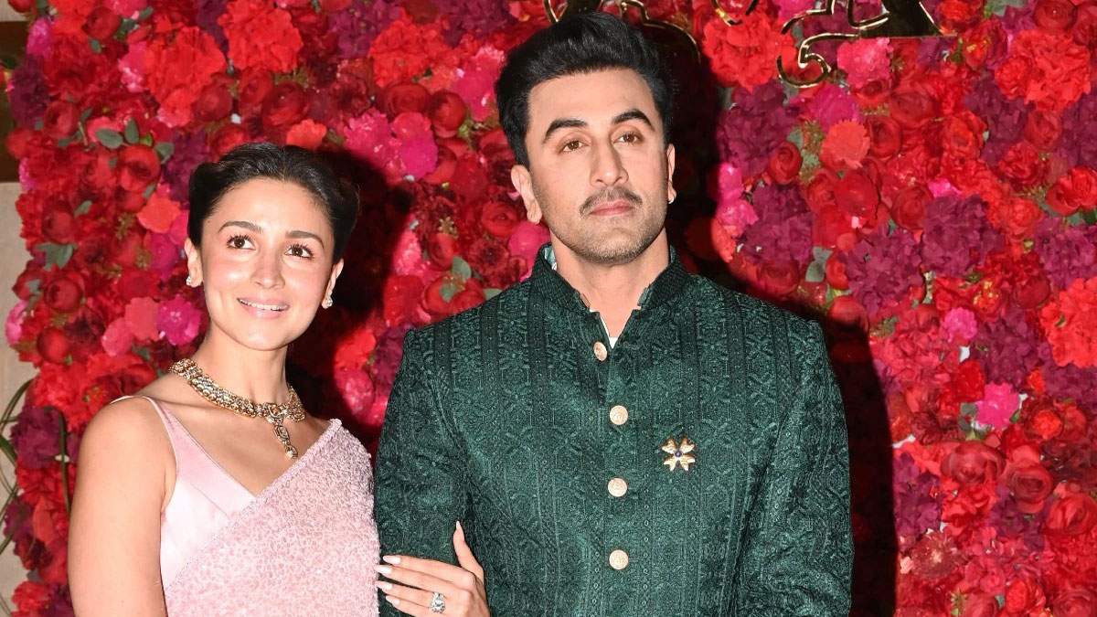 আলিয়াকে নিয়ে বিয়েবাড়িতে রণবীর, অভিনেতার কাছে অদ্ভুত আবদার