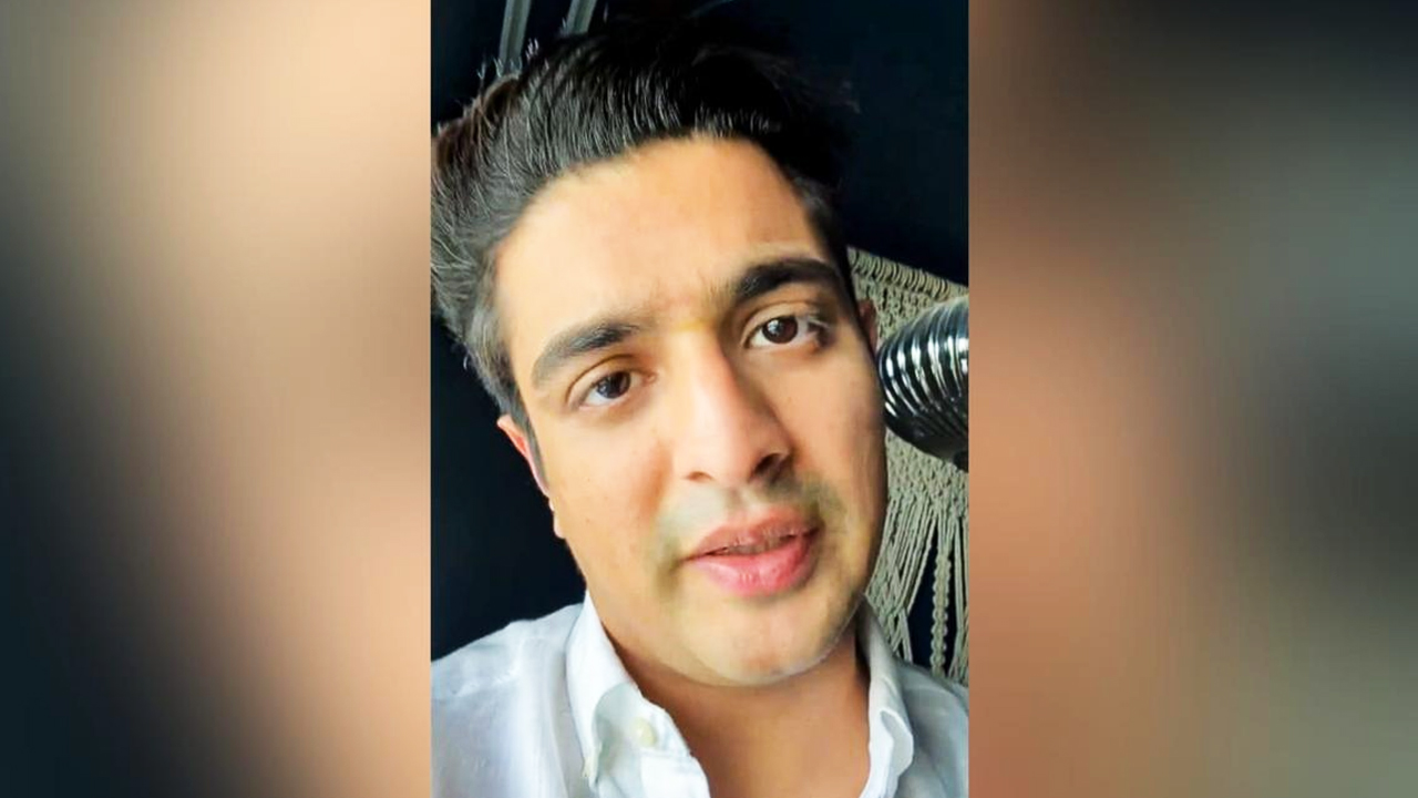 রণবীরকে তিরস্কার করল সুপ্রিম কোর্ট