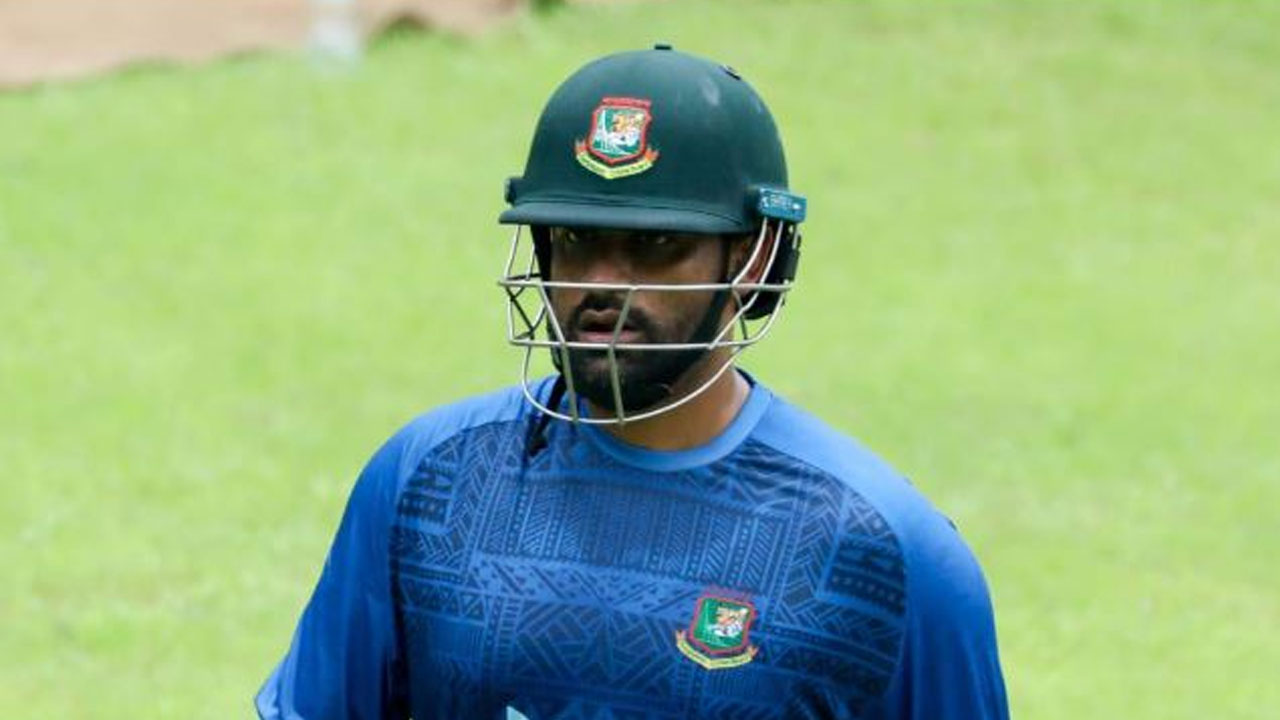 ডিপিএলে মোহামেডানে তারকার মেলা, তামিমের দলে আছেন যারা