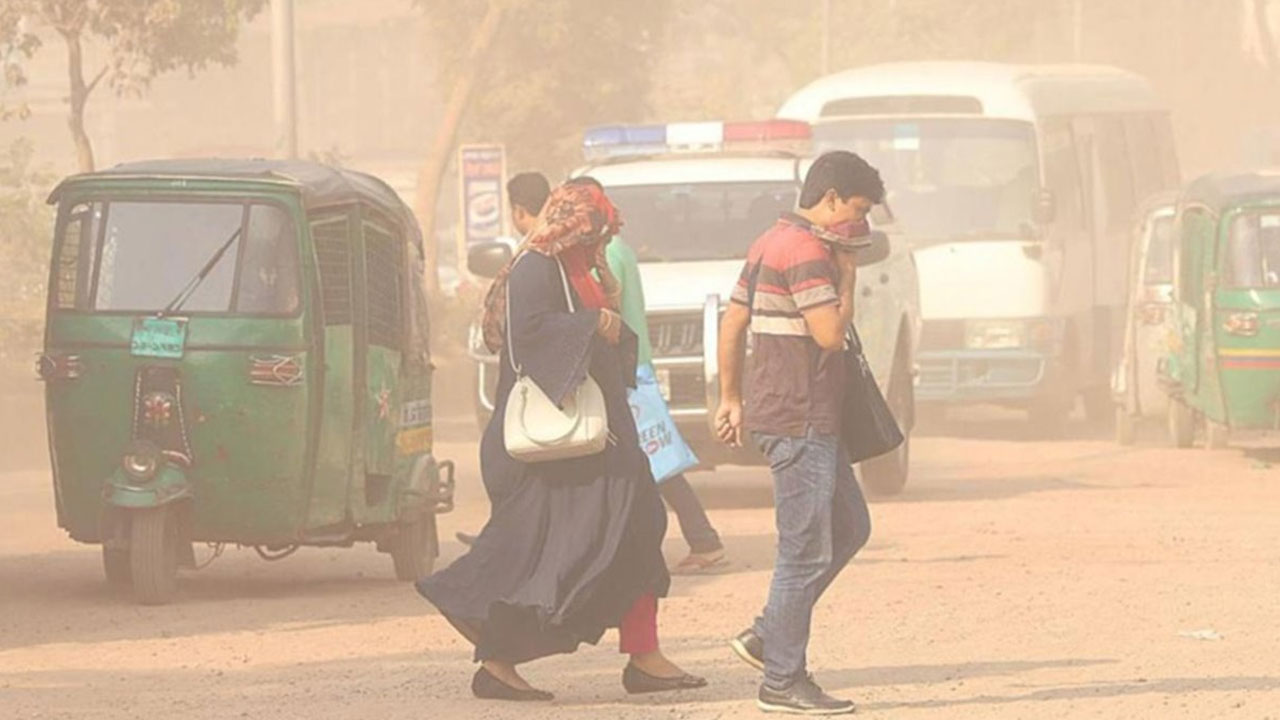 ঢাকার বায়ু আজ ‘দুর্যোগপূর্ণ’, স্কোর ৩৩০