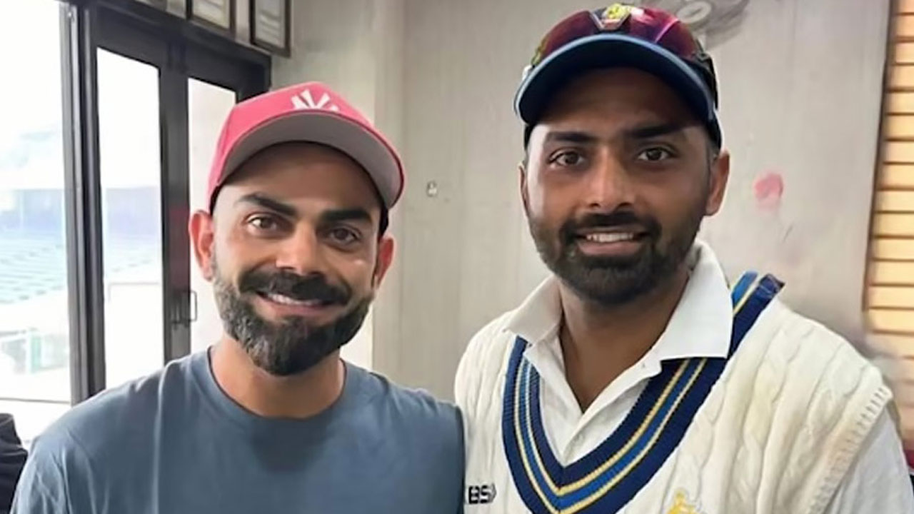 স্পিনারের পারফরম্যান্সে মুগ্ধ কোহলি, দিলেন বিশেষ উপহার