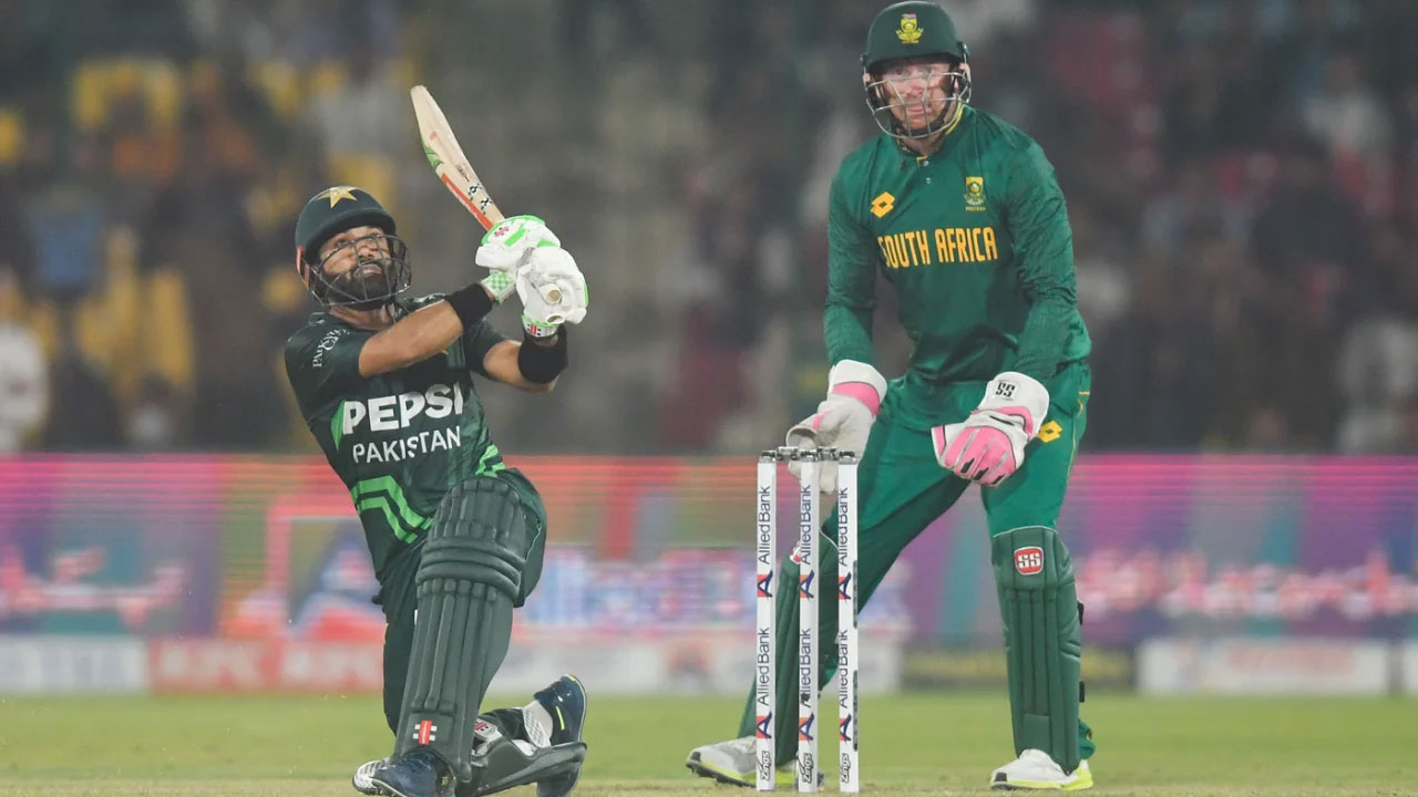 ‘আল্লাহ চাইলে রেকর্ডের পর রেকর্ড হয়’, সেঞ্চুরি করে রিজওয়ান