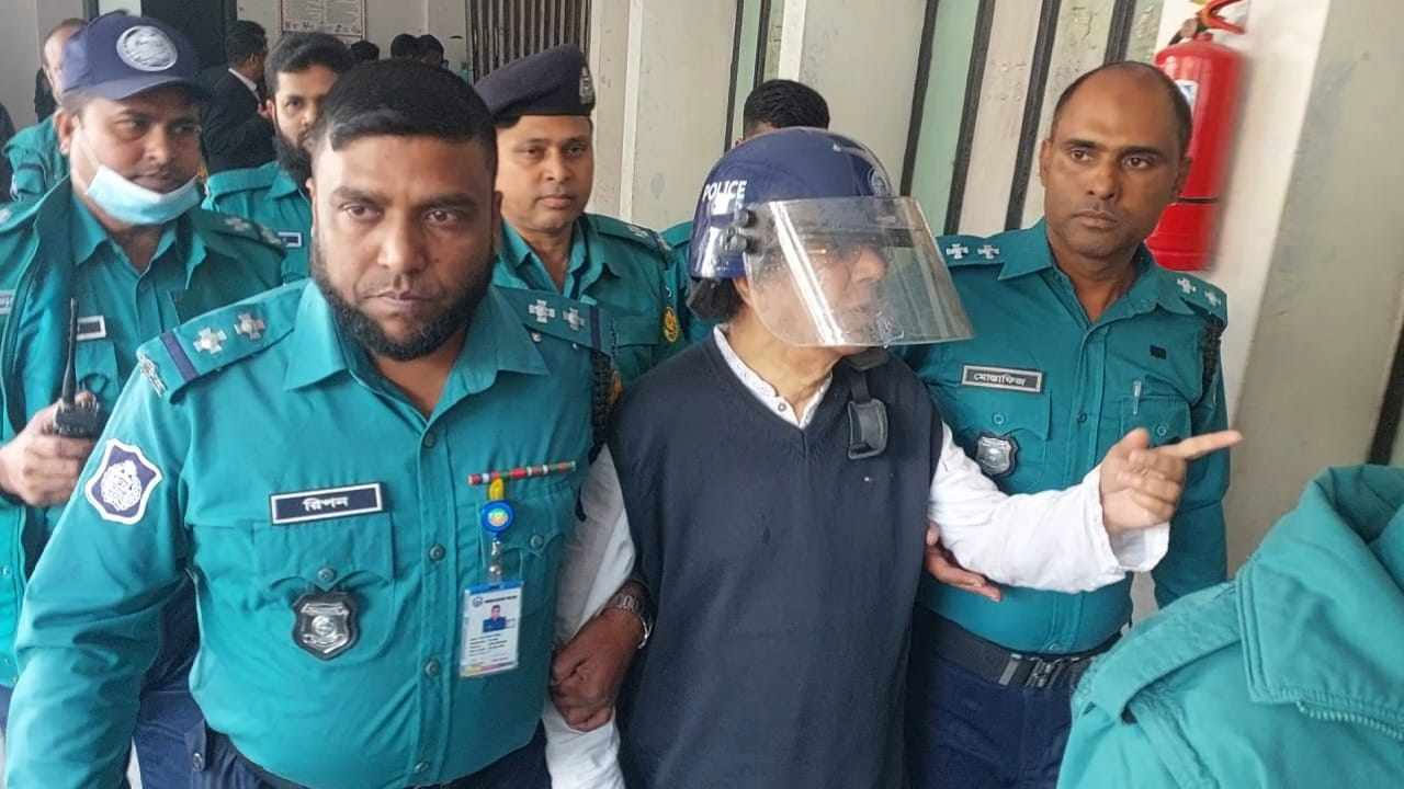 এবার দুদকের মামলায় গ্রেপ্তার সাবেক আইনমন্ত্রী আনিসুল হক