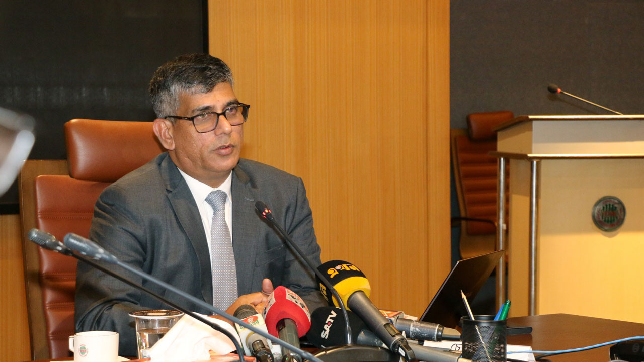 দেশে ফাইভ জি চালুর বিষয়ে যা বললেন বিটিআরসি চেয়ারম্যান