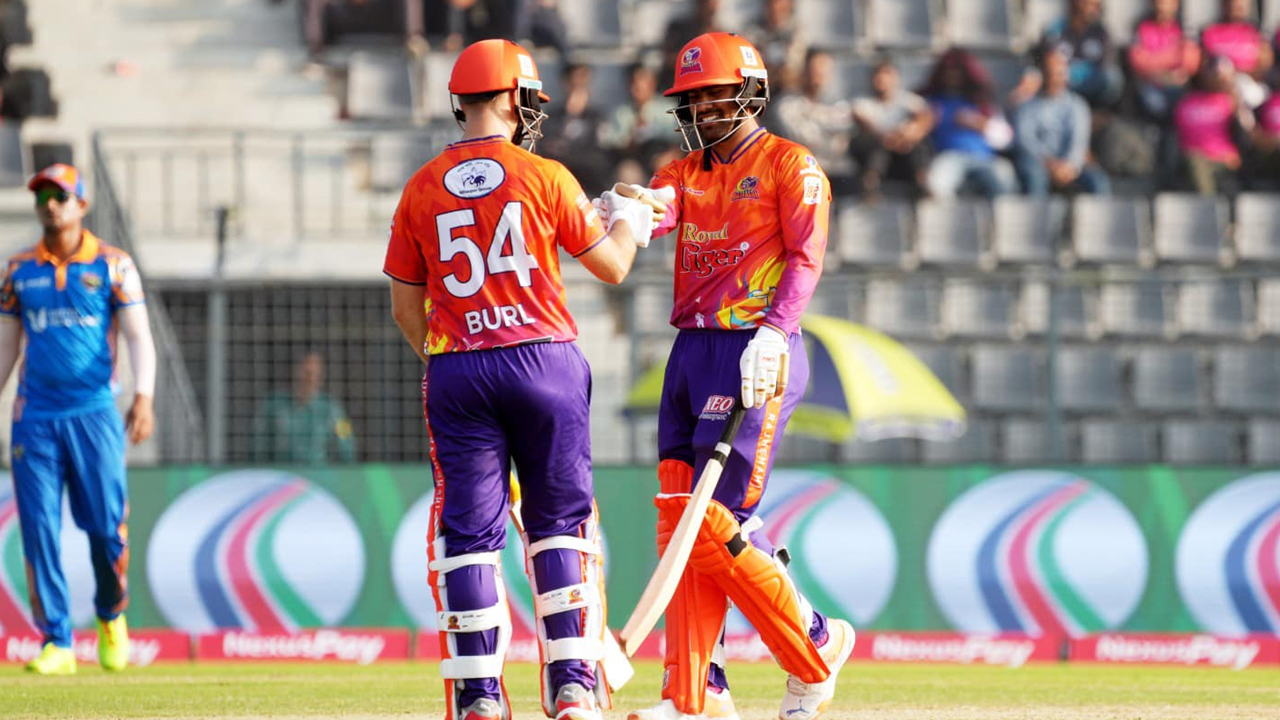 বিদেশিদের নিয়েই আজ মাঠে নামবে রাজশাহী