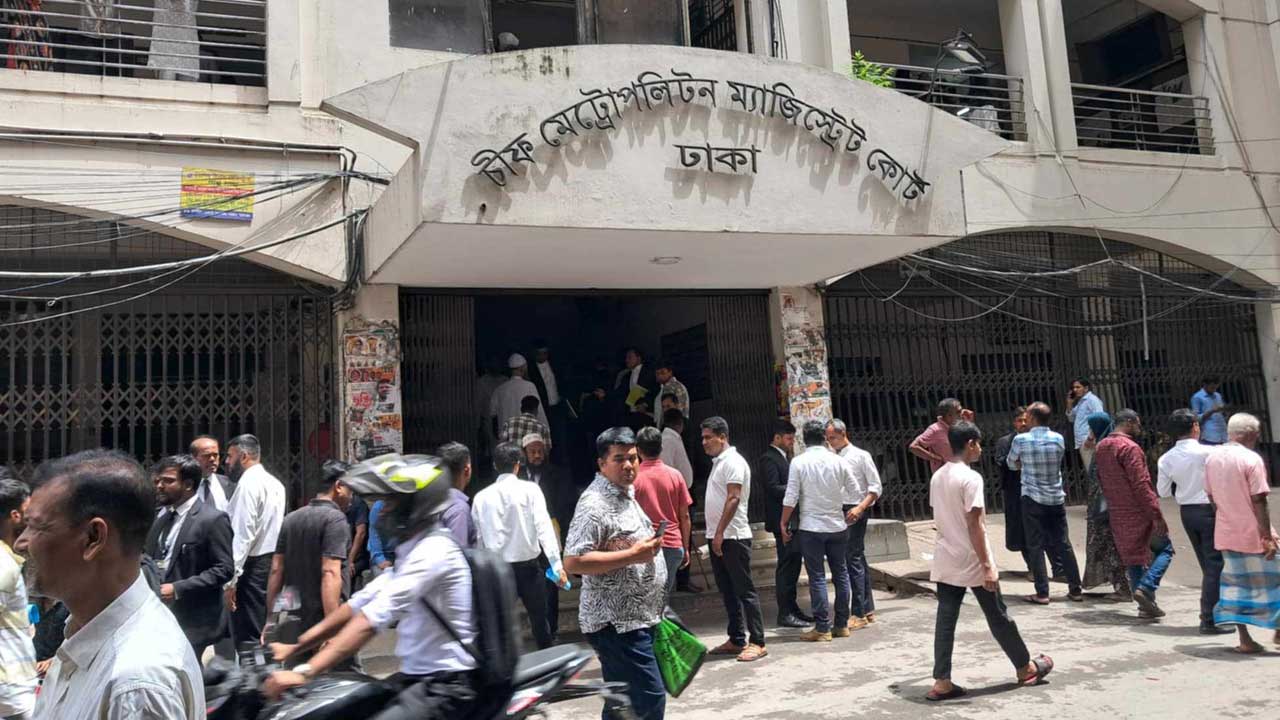 স্প্রে’র বিষক্রিয়ায় ২ শিশুর মৃত্যু : চারজনের বিচার শুরু