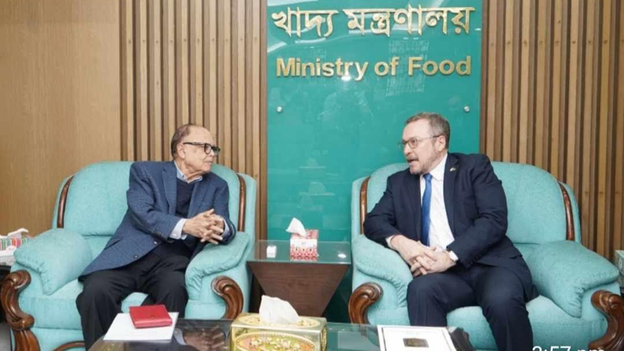 রাশিয়া থেকে গম আমদানির বিষয়ে আলোচনা