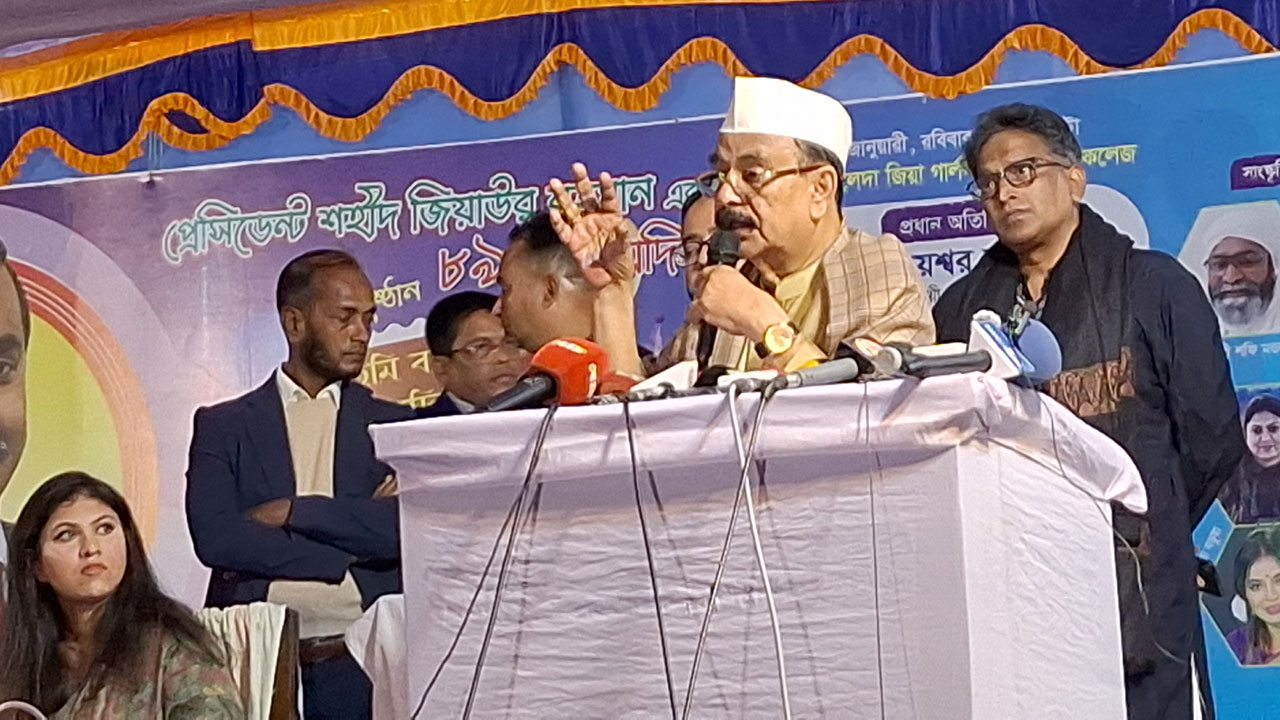 জামায়াত ভাবছে ইতোমধ্যেই তারা ক্ষমতায় চলে আসছে : গয়েশ্বর