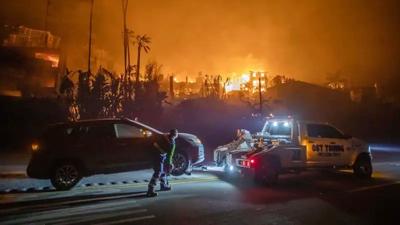 দাবানল থেকে পালাতে গিয়ে ‘নারকীয় অভিজ্ঞতা’ লস অ্যাঞ্জেলেসবাসীদের