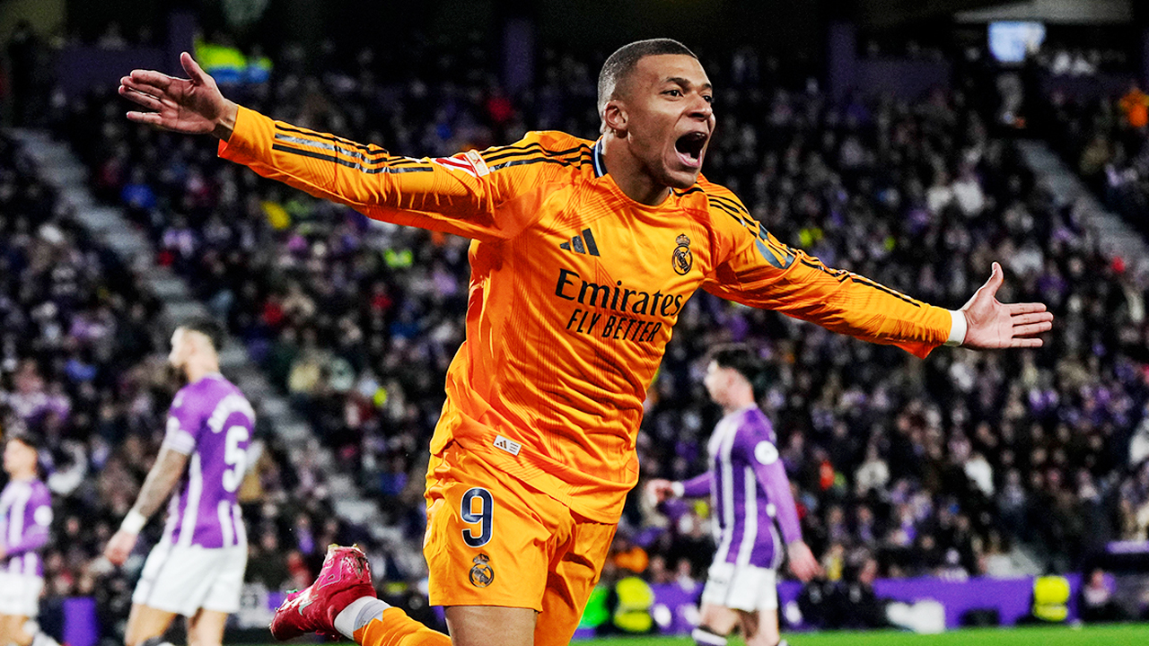 এমবাপের ‘প্রথম’ হ্যাটট্রিকে শীর্ষস্থান মজবুত করল রিয়াল