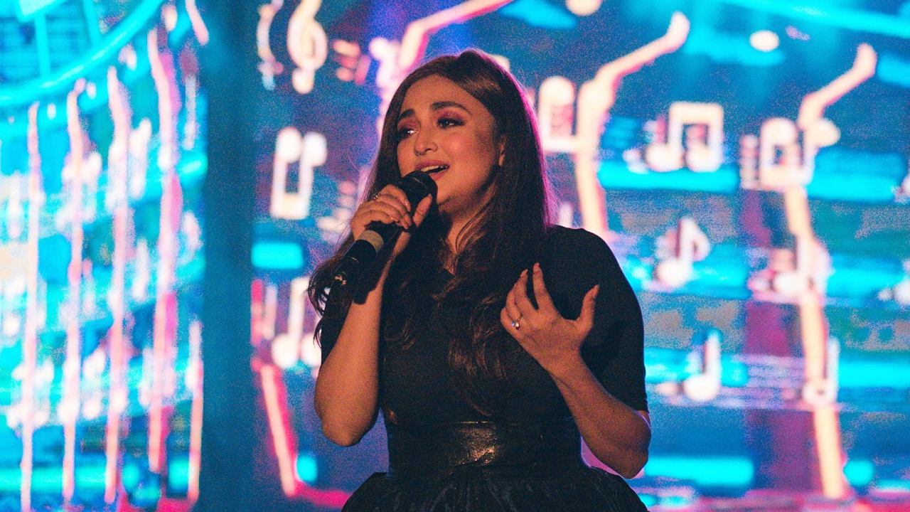 হাসপাতালে ভর্তির খবর ভুয়া : মোনালি ঠাকুর