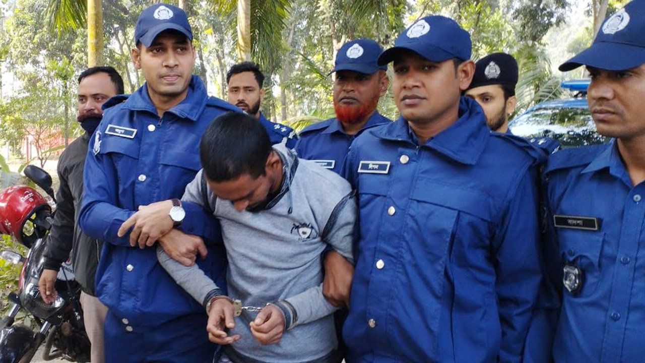 চুরি করতে দেখে ফেলায় নাটোর মহাশ্মশানে তরুণ দাসকে হত্যা