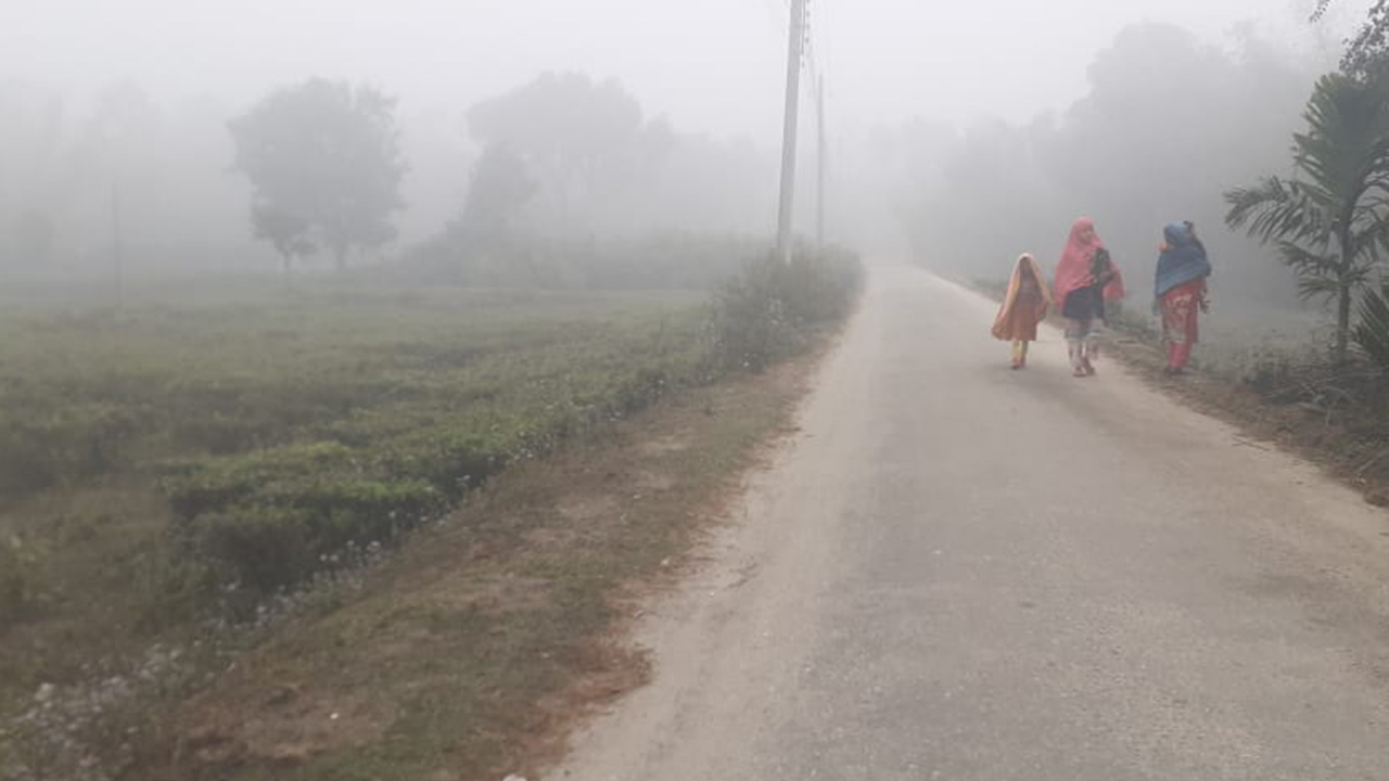 পঞ্চগড়ে ফের মৃদু শৈত্যপ্রবাহ, সূর্যের দেখা নেই টানা ৬ দিন