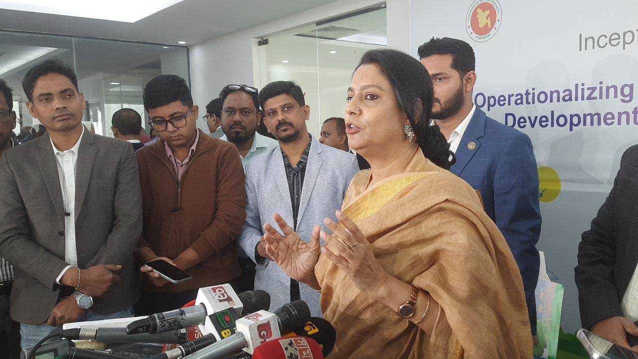 আ.লীগের নির্বাচনে অংশগ্রহণ নিয়ে যা বললেন পরিবেশ উপদেষ্টা