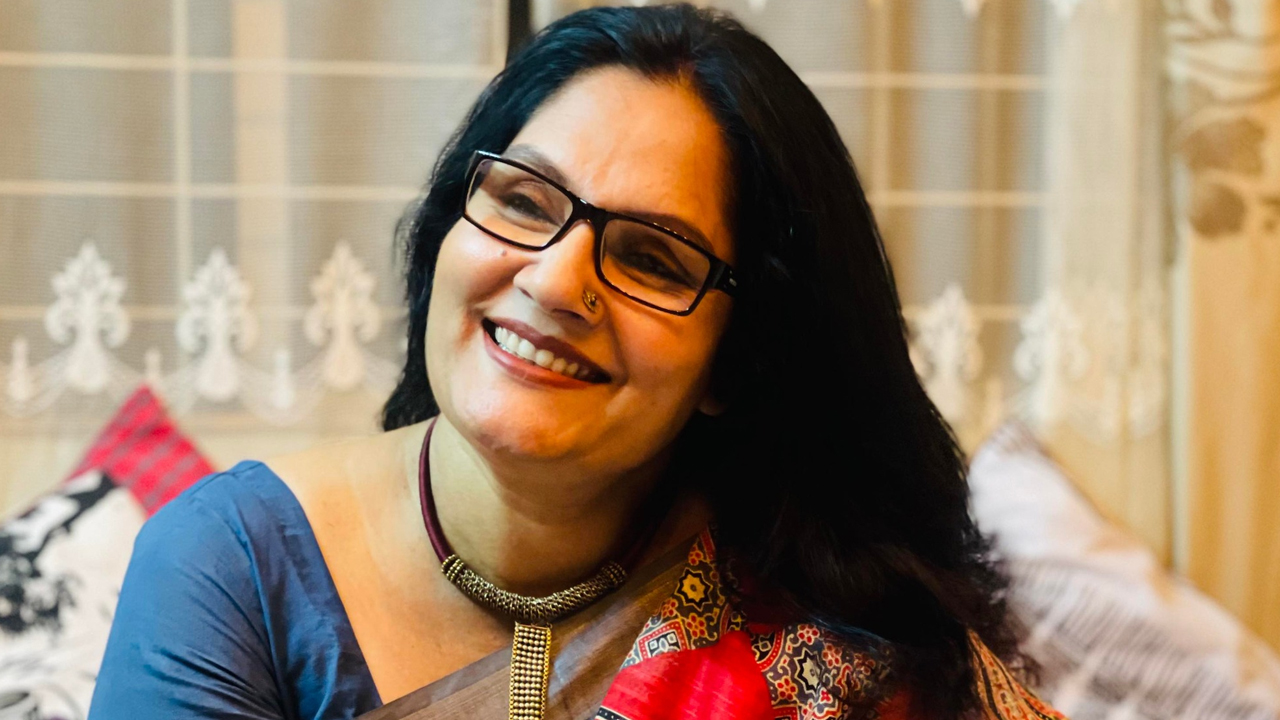 ব্যাটারিচালিত রিকশার ধাক্কায় আহত অভিনেত্রী খুশি